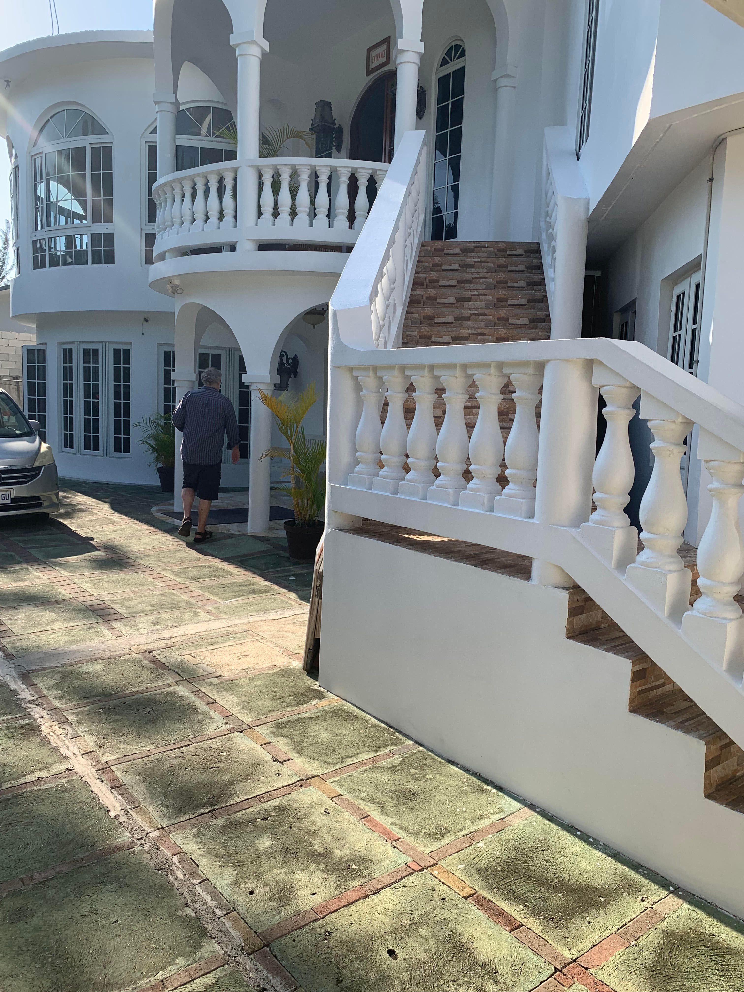 Waters Edge Villa-浴室