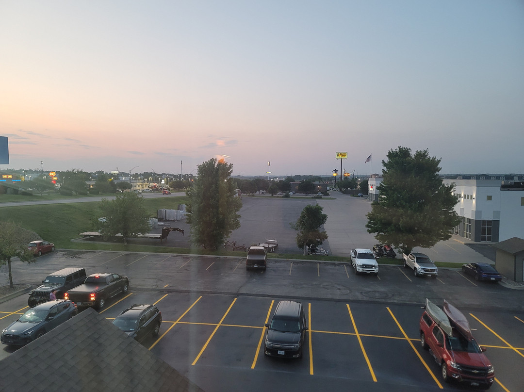 Lincoln Garden Inn主图