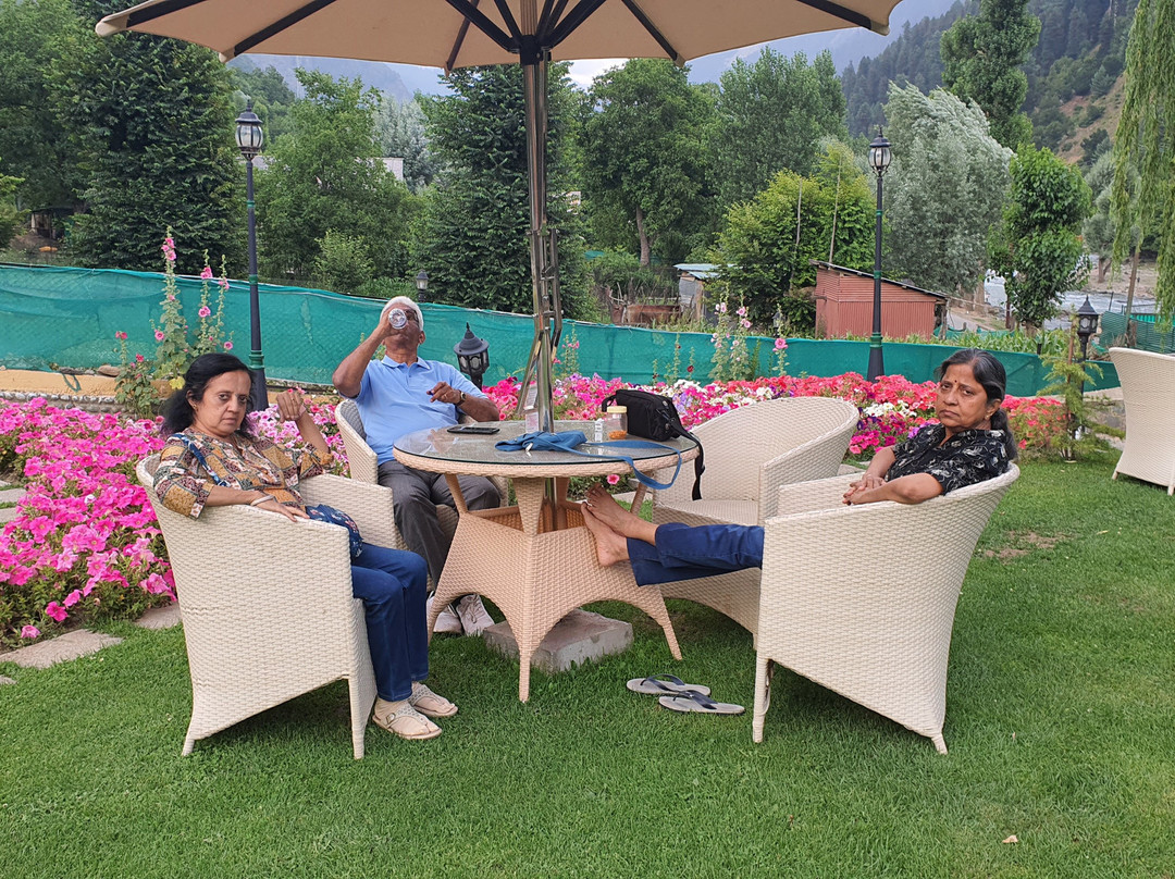 Hotel Pine Spring主图