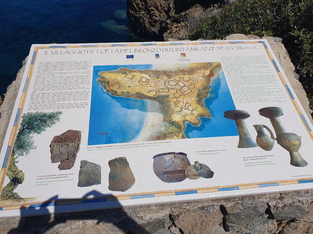 Cala degli Zimmari Villaggio preistorico景点图片