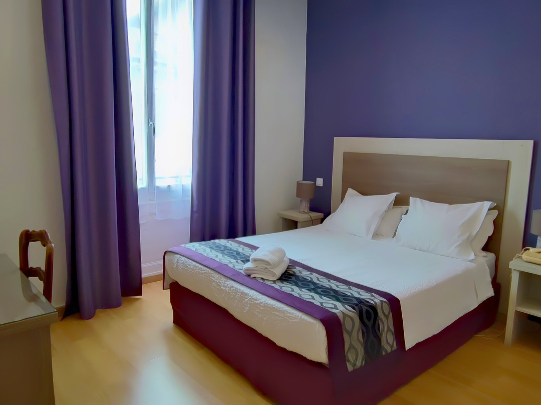 Logis Grand Hotel Pelisson主图