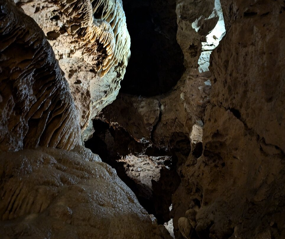 Grotte de Comblain景点图片