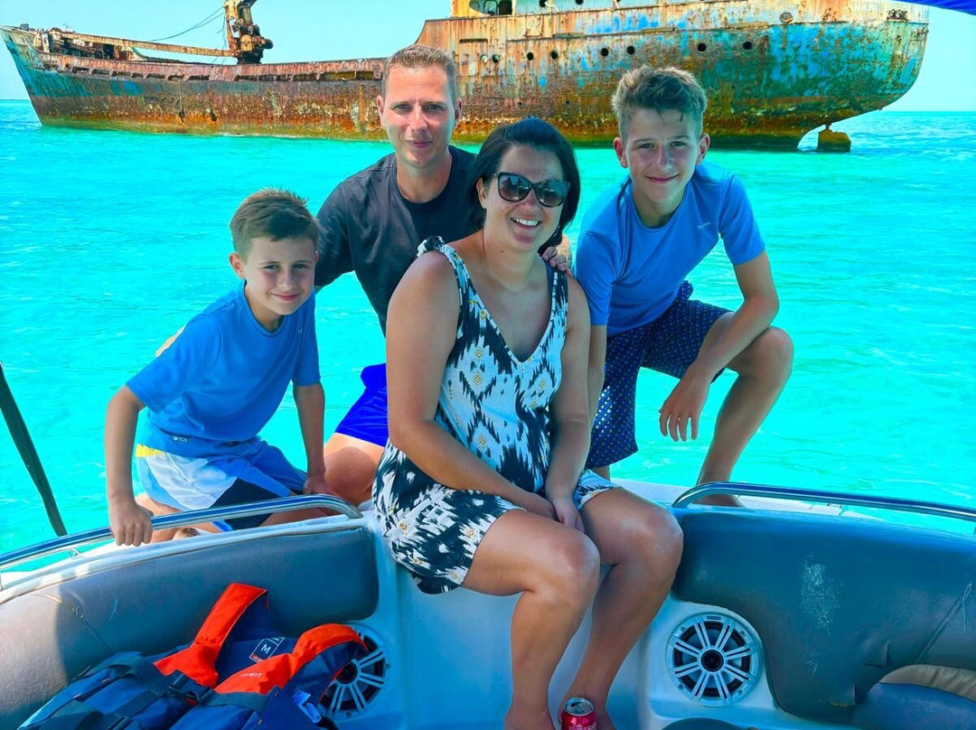 Grace Bay Adventures-格雷斯湾必去景点