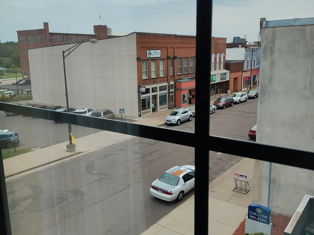 Cobblestone Hotel & Suites - Chippewa Falls主图