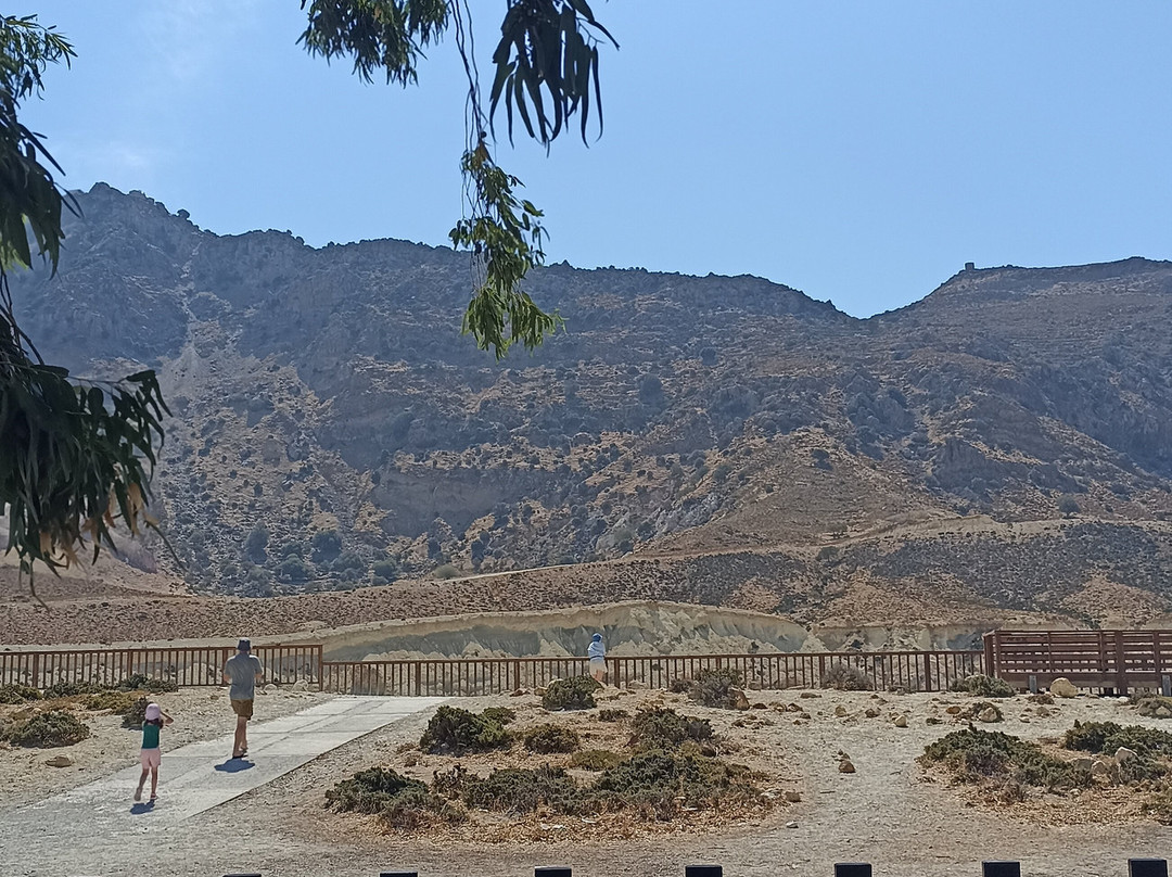 Stefanos Crater The Volcano景点图片