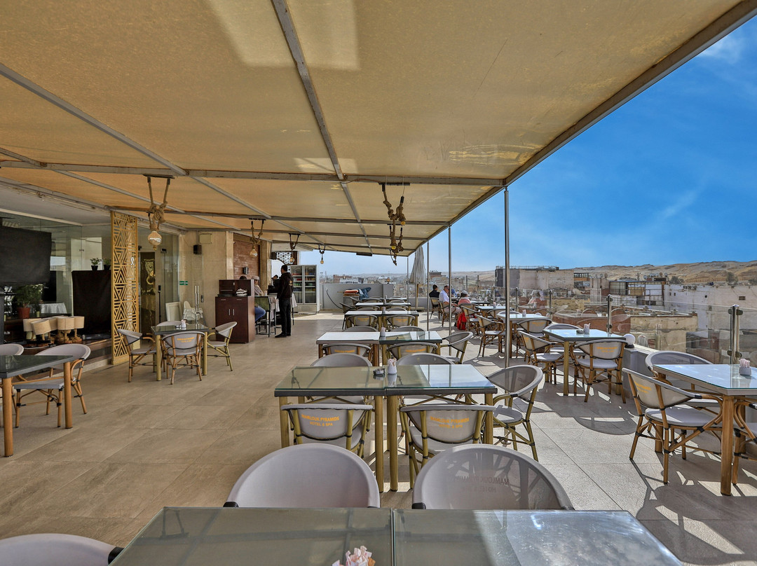 Mamlouk Pyramids Restaurant & Cafe