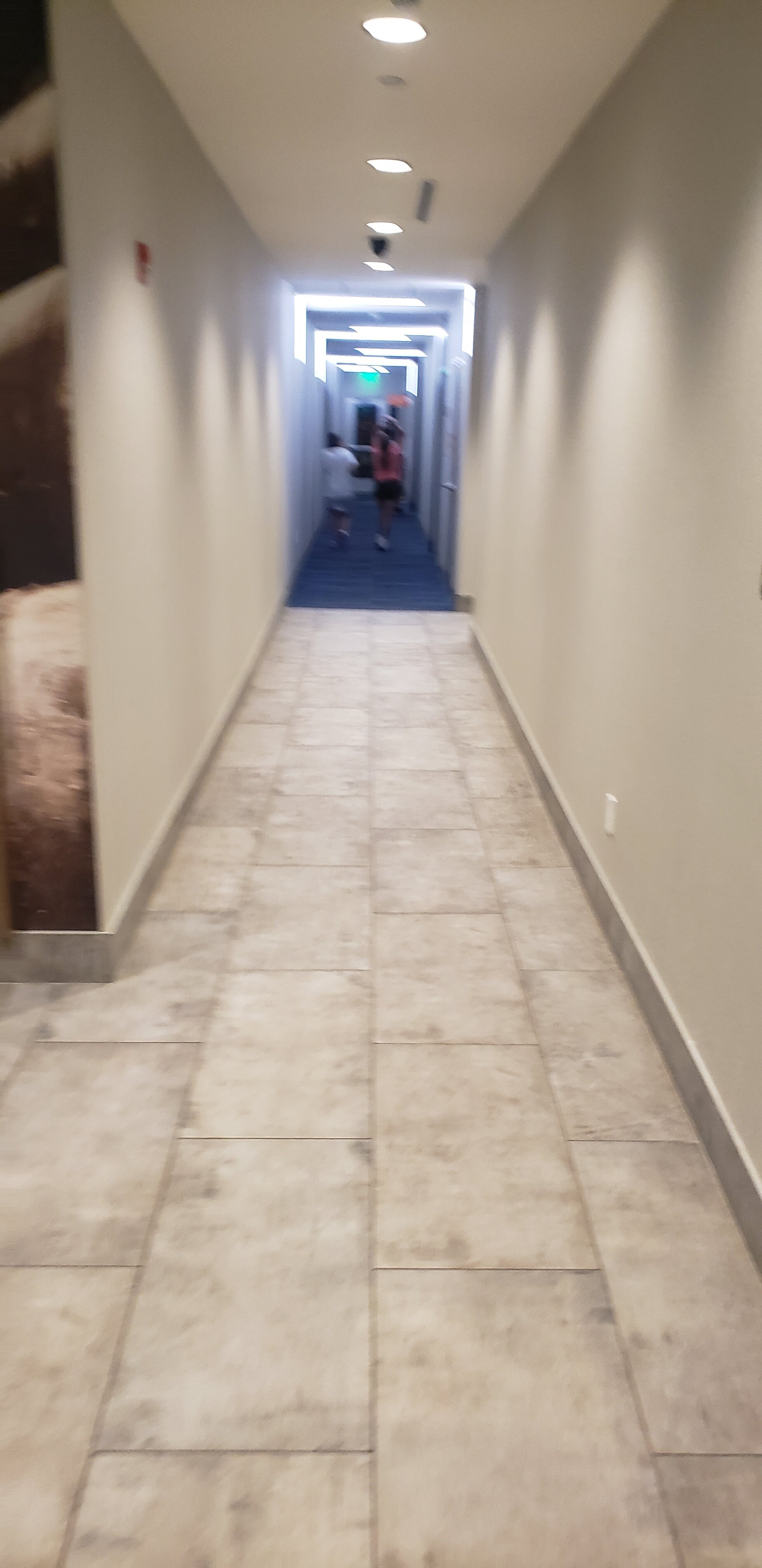 La Quinta Inn & Suites by Wyndham Bardstown-浴室