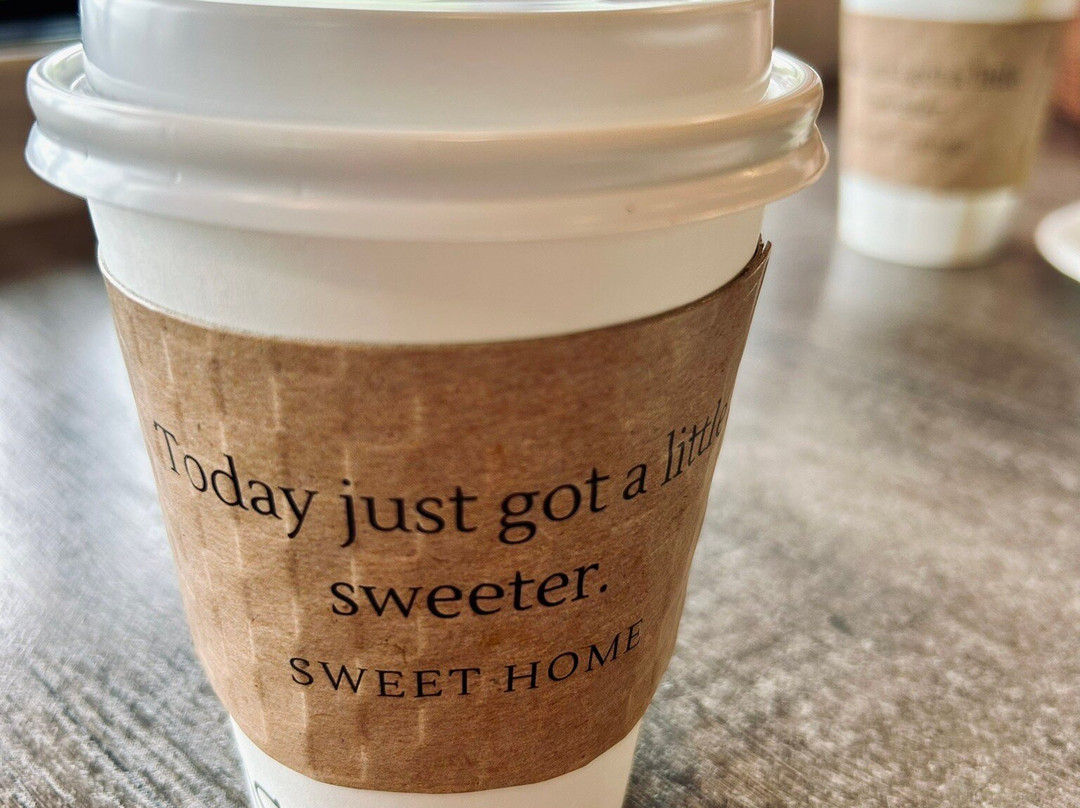 Sweet Home On The Lake