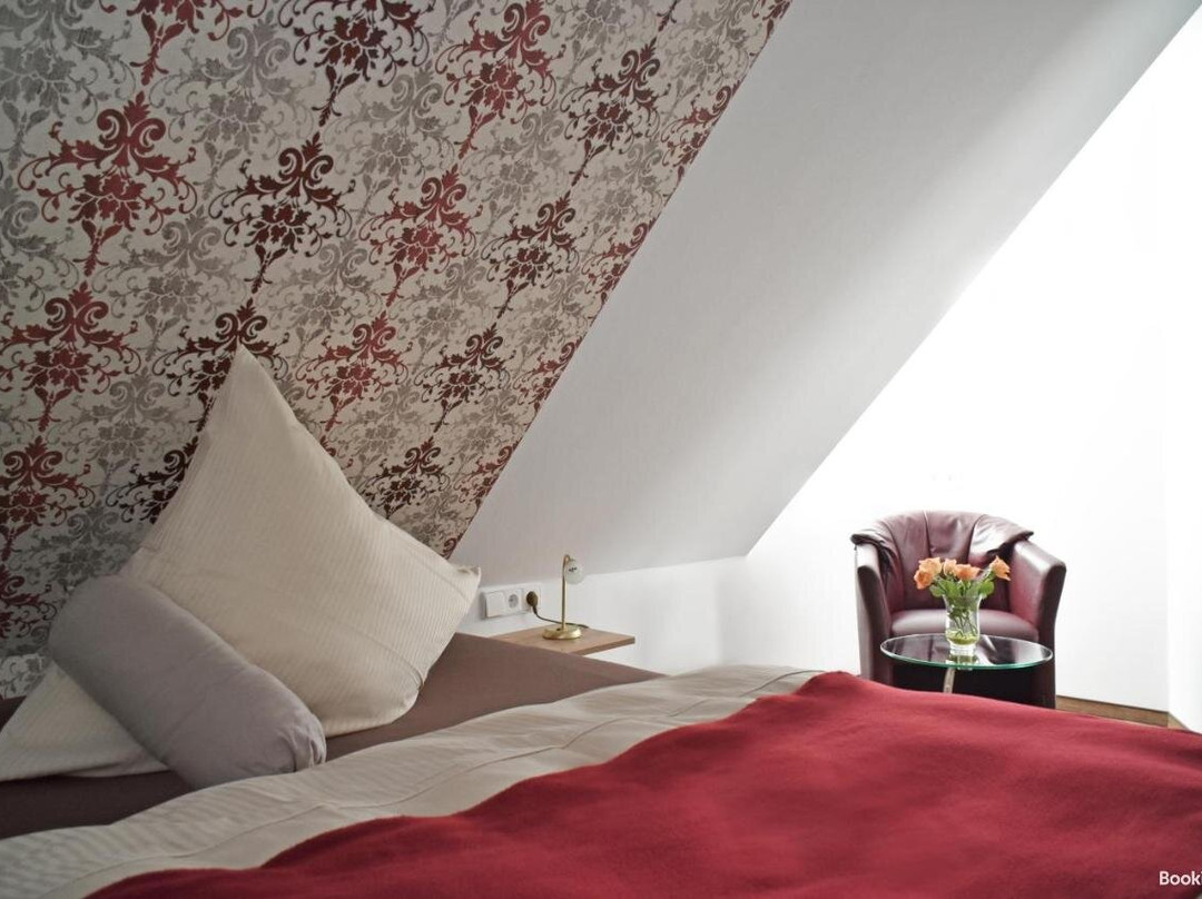 Hotel Zur Eisenbahn主图