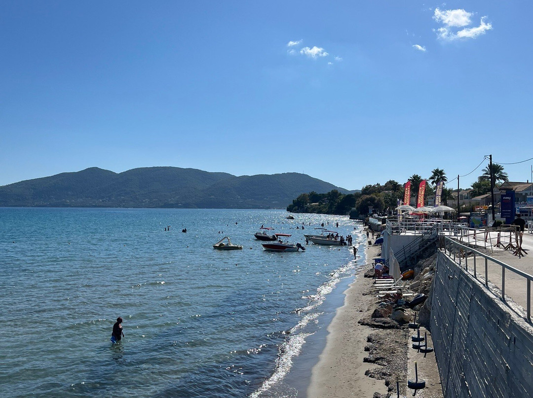 Aghios Sostis Beach景点图片