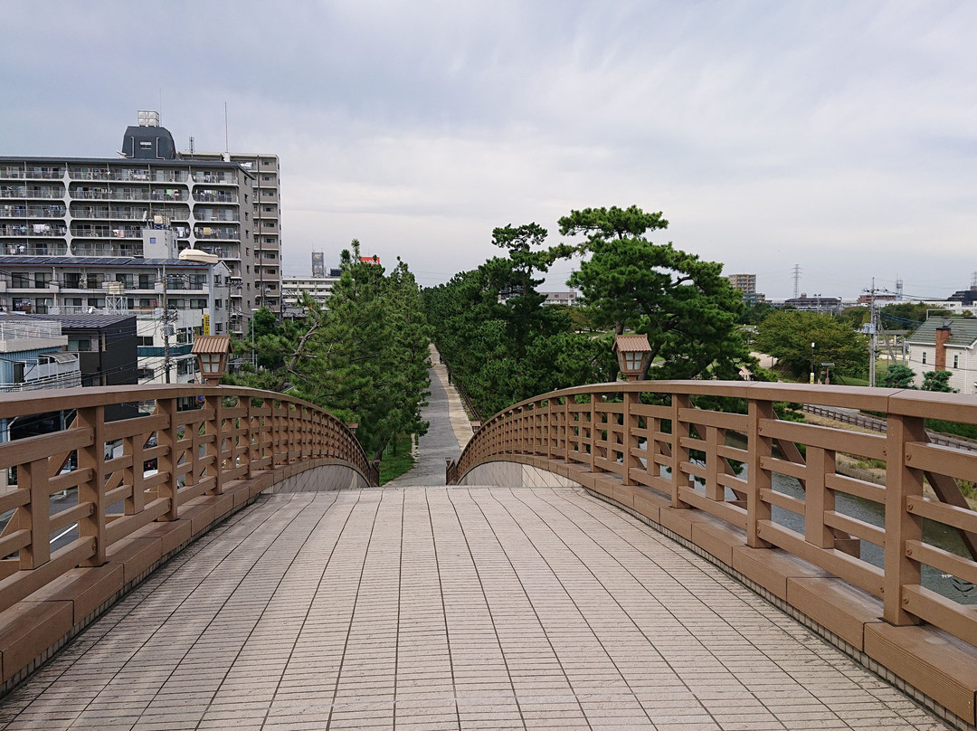 Yatatebashi Bridge-草加市必去景点