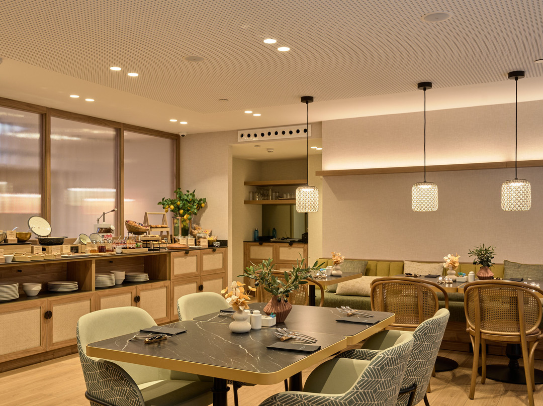 加泰罗尼亚天皇酒店主图