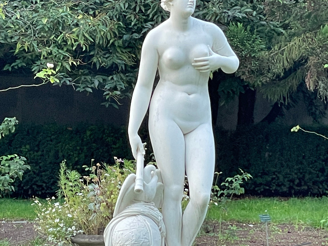Statue Venus Genitrix景点图片