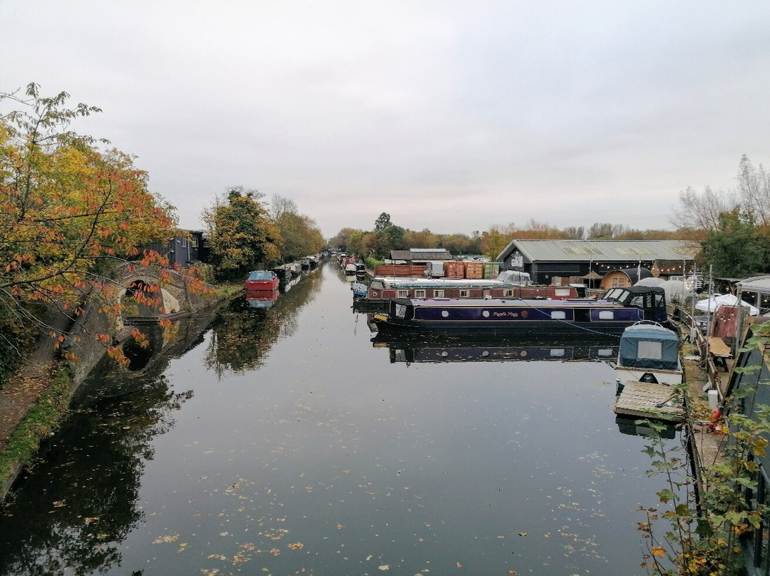 The WatersEdge Canal Cottages主图