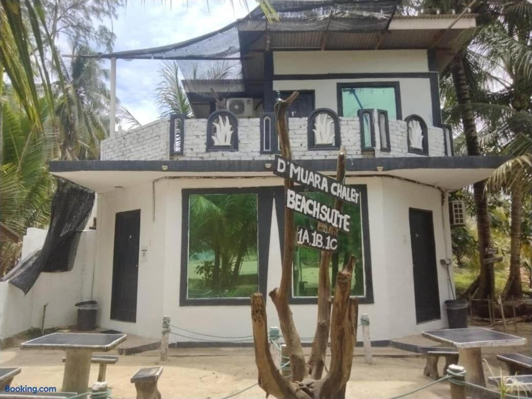 D Muara Beach Resort Melawi