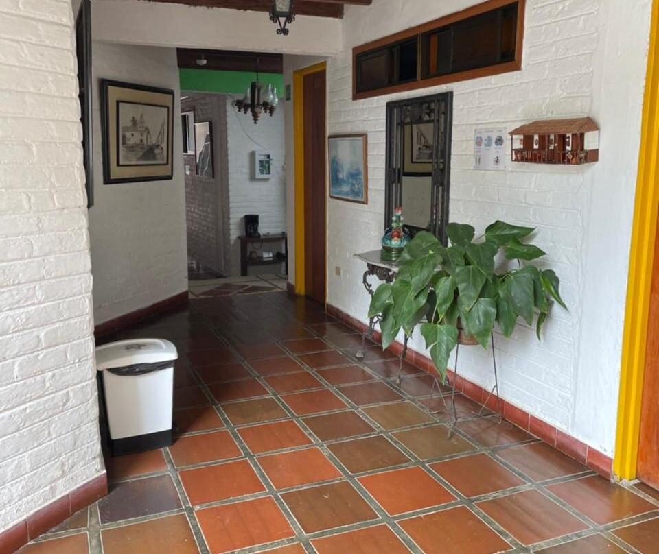 Hotel Alcarraza