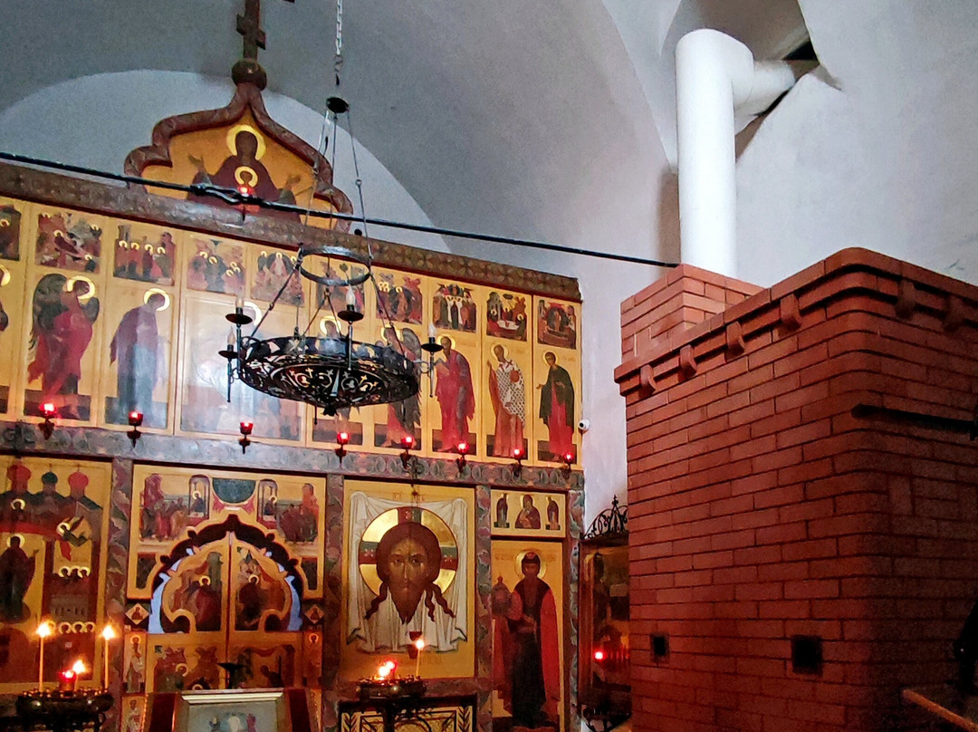 Pokrova and Rozhdestva ot Proloma Church景点图片