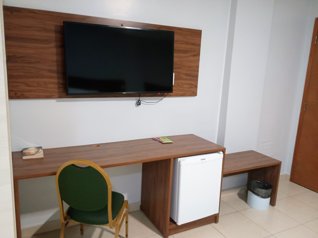 Golden Ville Hotel主图