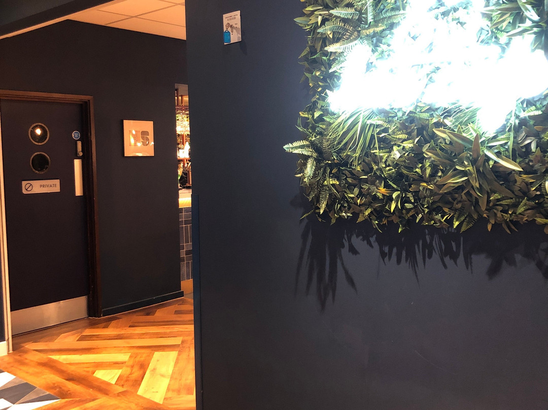 Travelodge Aldershot Hotel主图