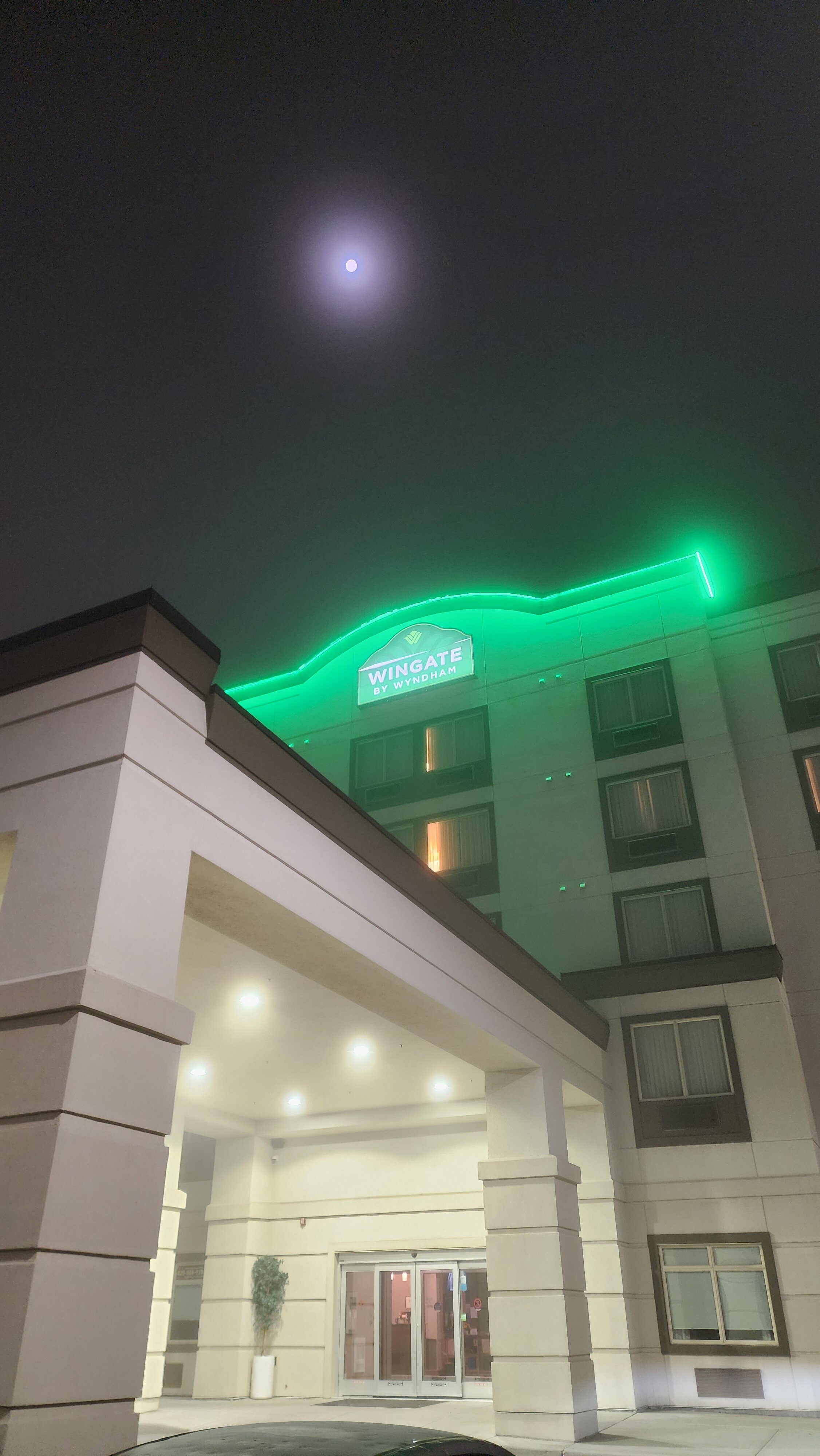 Wingate by Wyndham Calgary Airport-浴室