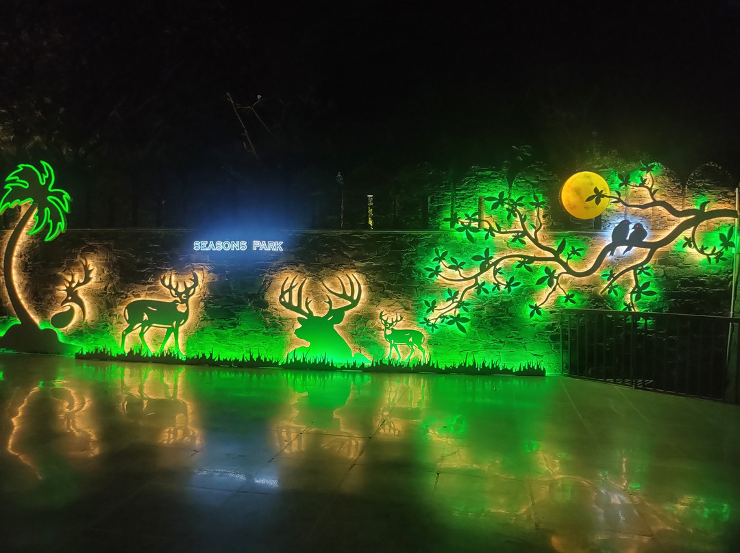 Seasons Park Resort & Spa主图