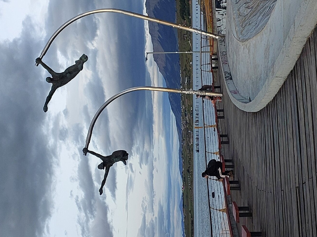 Monumento al viento-纳塔莱斯港必去景点