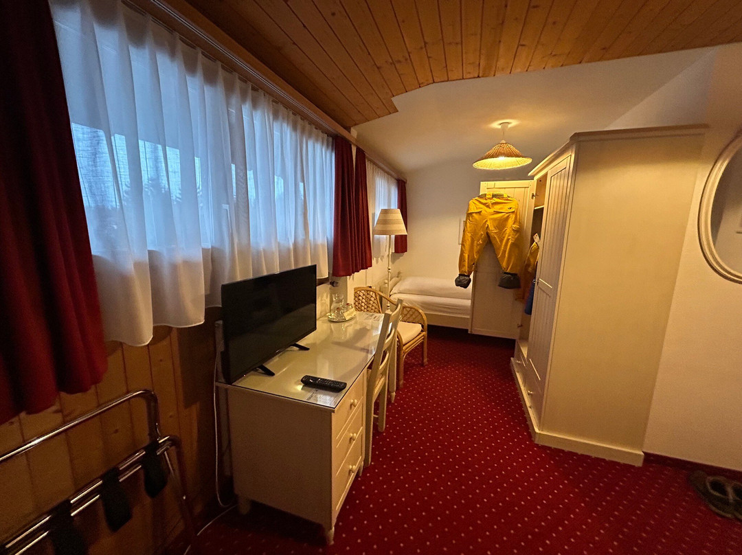 Hotel Cresta主图