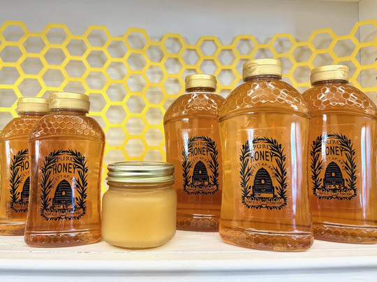 Main Street Boutique & Custom Print Shop-Gifford必去景点