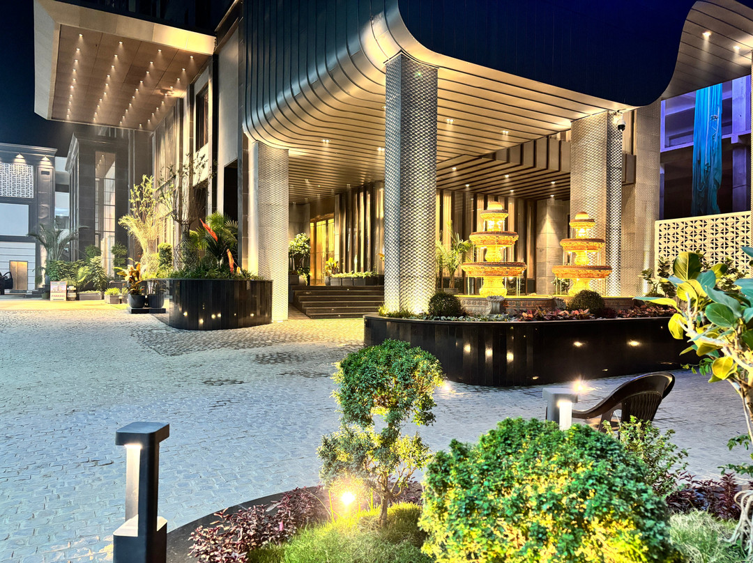 The Eastern Grace Hotel