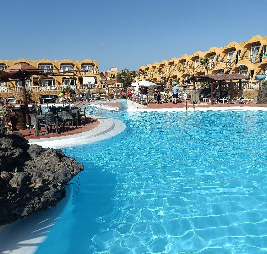 Aparthotel la Piramide主图