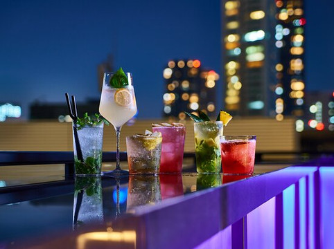 大阪本町利夫利酒店主图