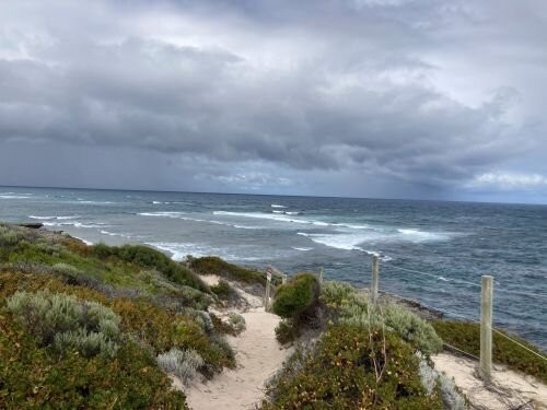 Gnarabup Beach景点图片
