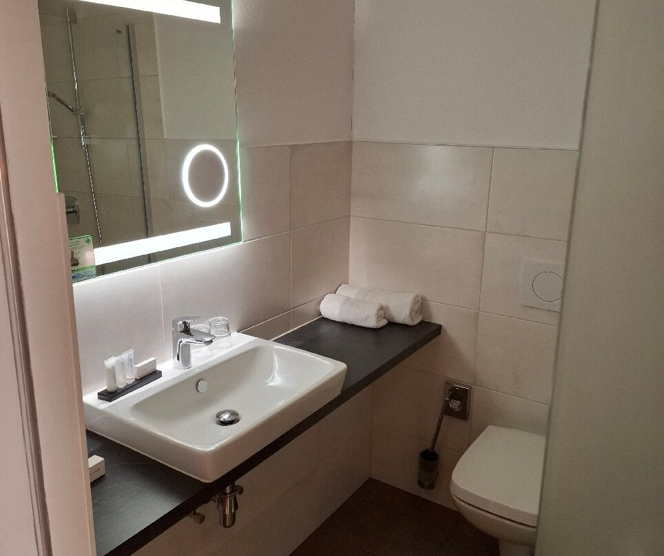 APTE莱茵酒店主图