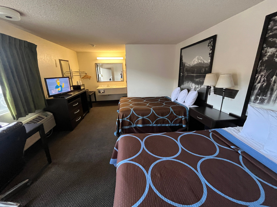 Super 8 by Wyndham Red Bluff主图