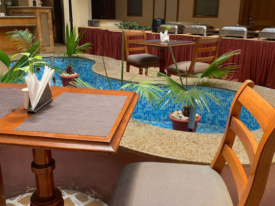 萨沃伊套房主图