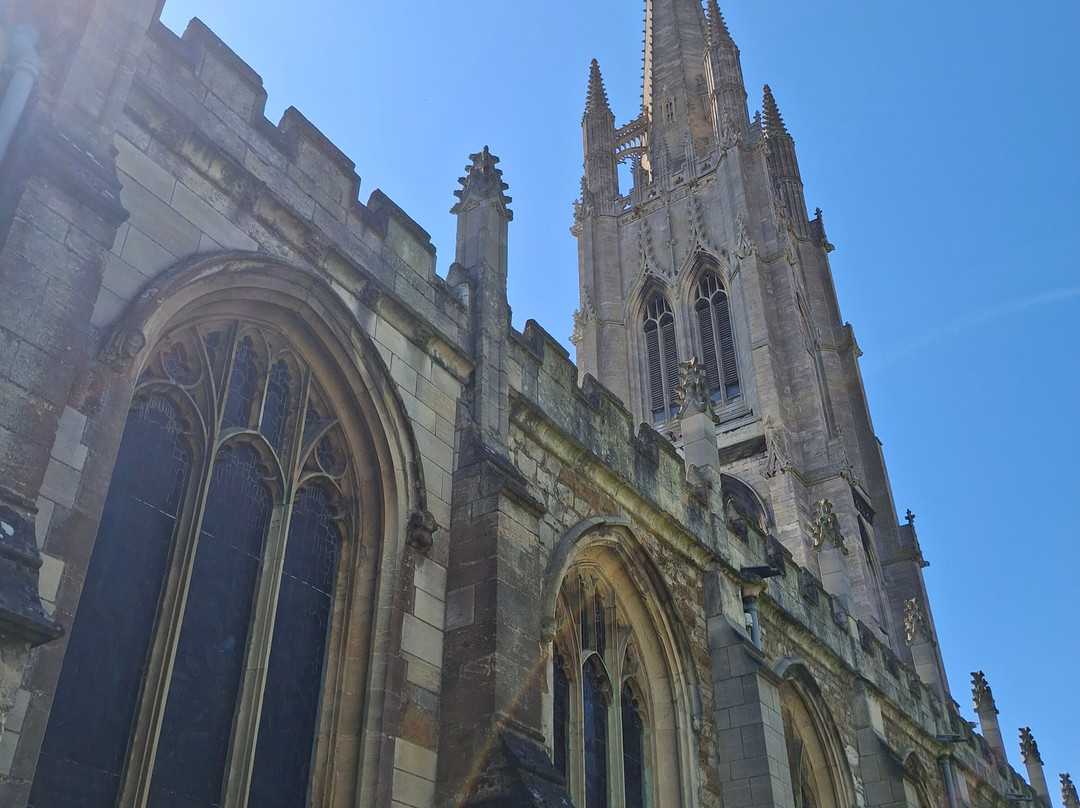 St James Church-Louth必去景点