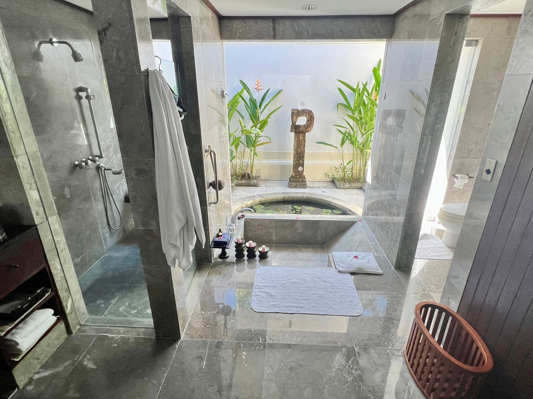 欧贝罗伊酒店主图