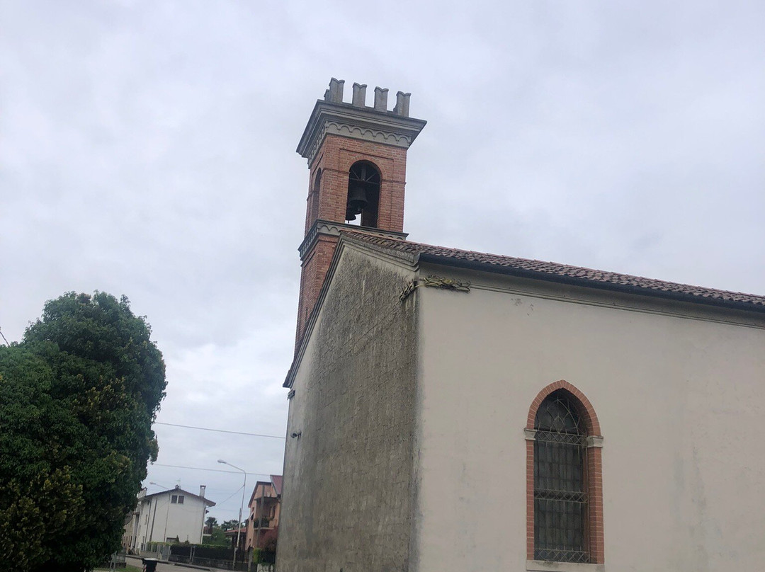Chiesa dei Santi Valentino e Rocco-Zoppola必去景点