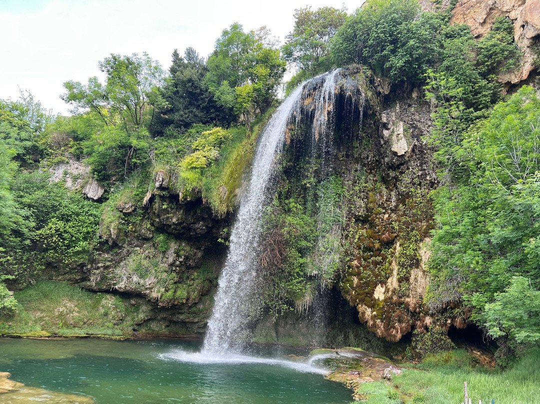 Cascade de Salles-la-Source景点图片