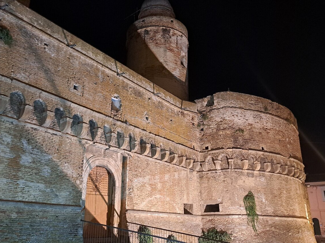 Castello Caldoresco景点图片