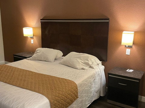 梅伍德旅馆主图