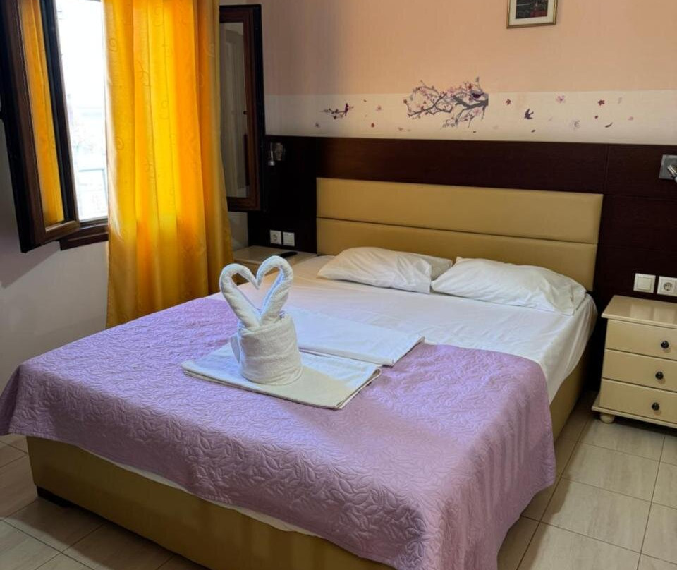 Ta Kalamakia Apartments