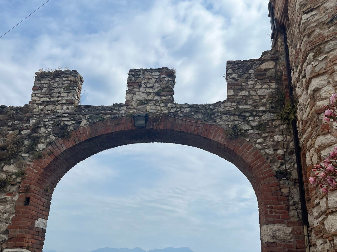 Castello di Desenzano-代森扎诺-德尔加达必去景点