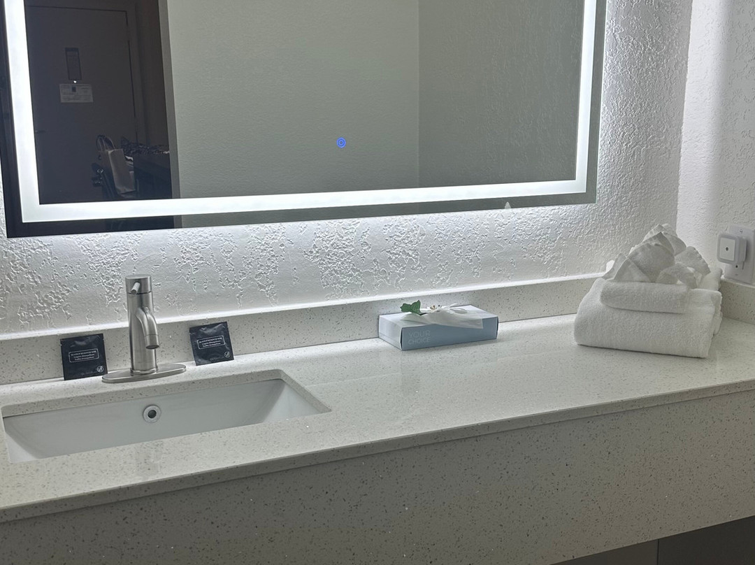 Quality Inn & SuitesQuality Inn & Suites Northampton- Amherst主图