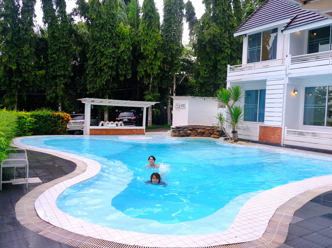 The Natural Garden Resort主图