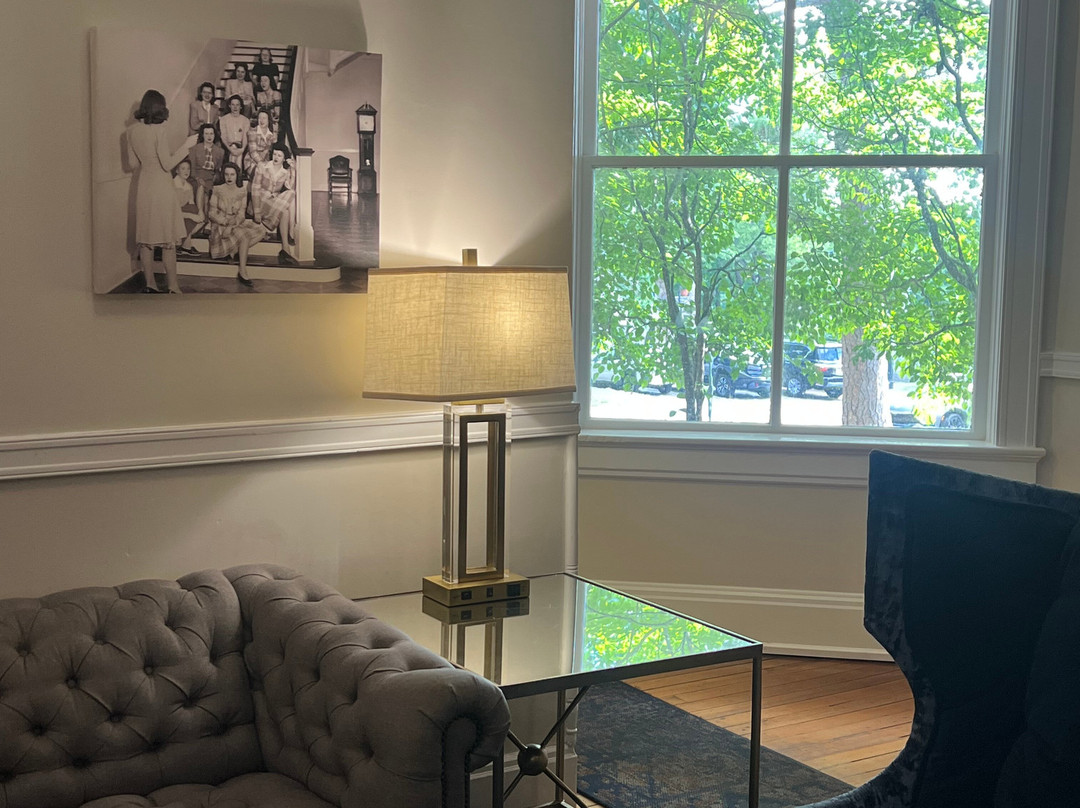 Inn At Carnall Hall主图