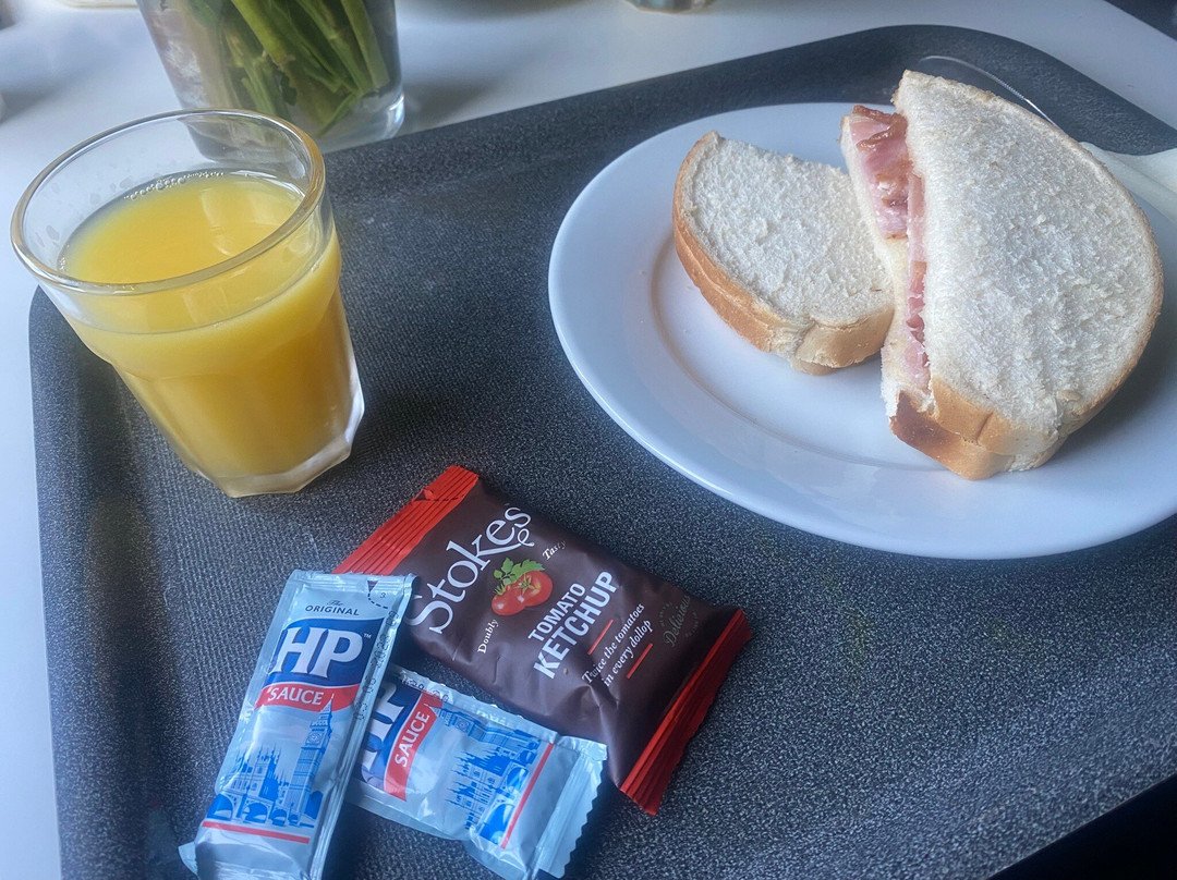 The Lodge Stanwell, Heathrow主图