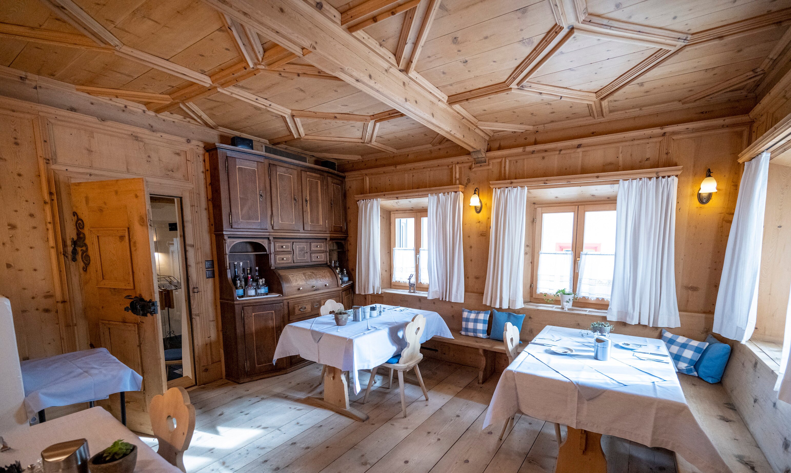 恩加丁谷地酒店-餐饮