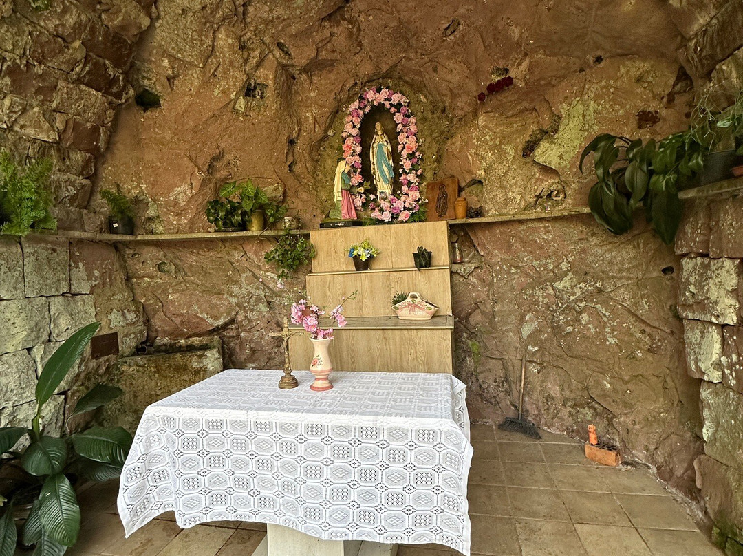 Gruta Nossa Senhora de Lourdes-Farroupilha必去景点