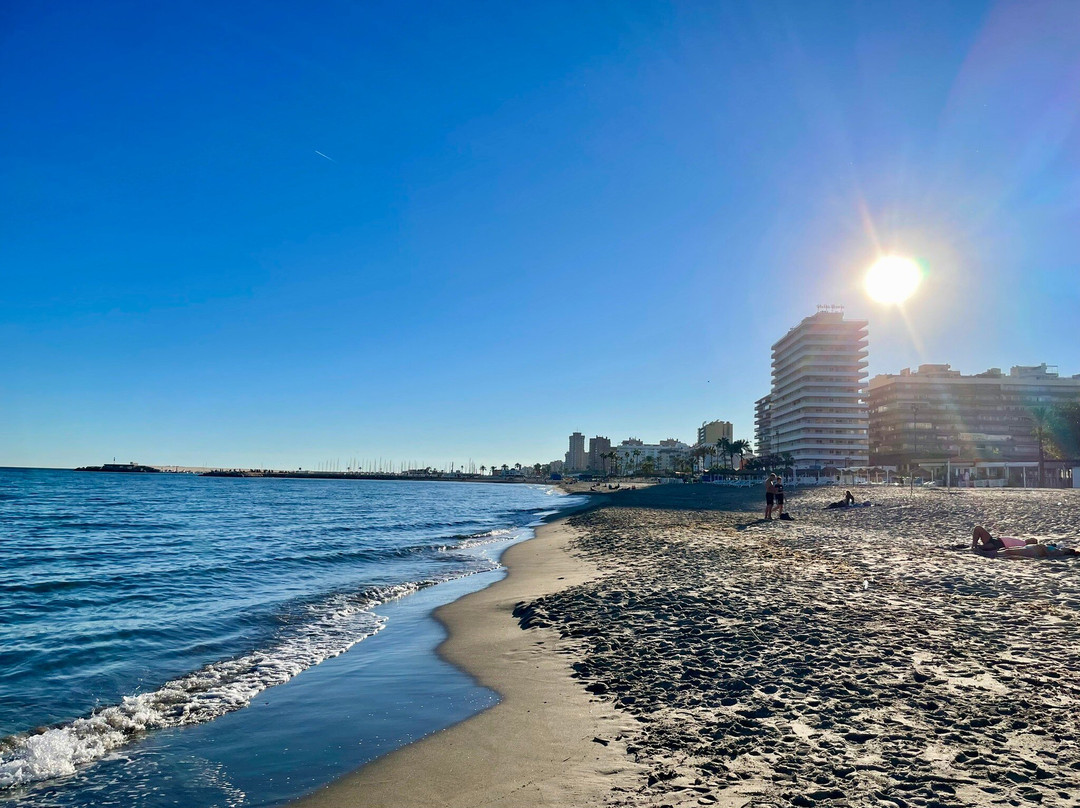 Playa de Fuengirola-福恩吉罗拉必去景点